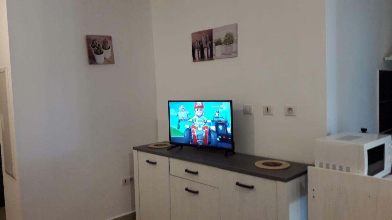 Au Petit Dodo Apartment แซ็ง-ปีแยร์ ภายนอก รูปภาพ